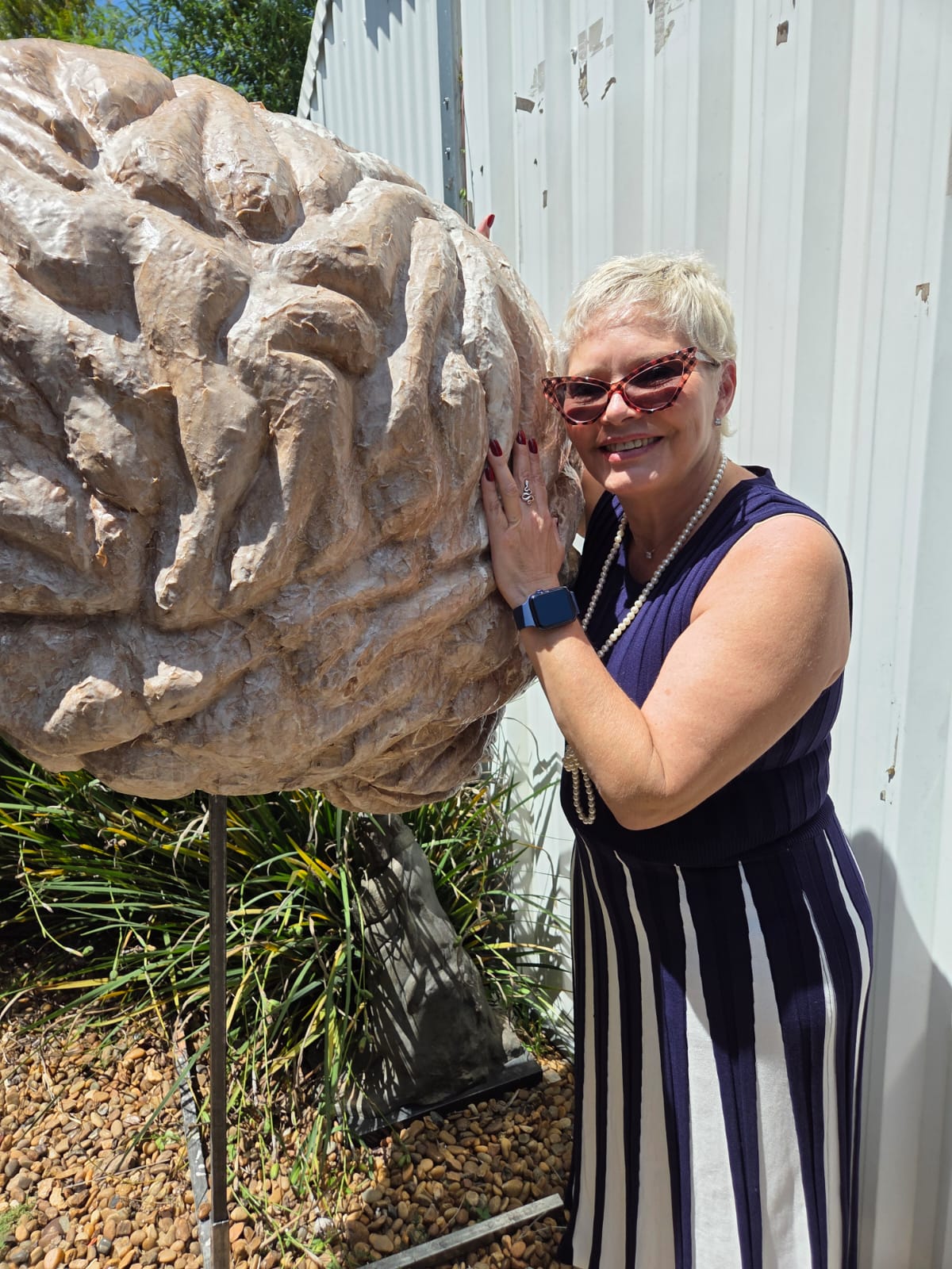 Cintia Abravanel leva arte ao debate sobre o autismo em nova instalação