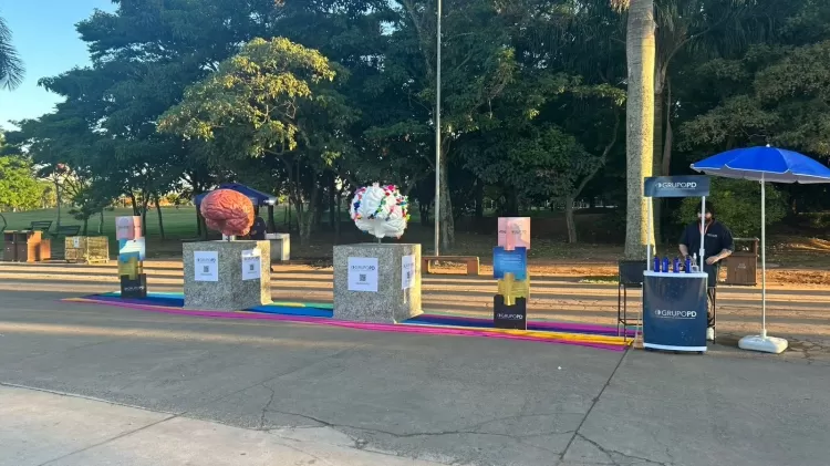 Cintia Abravanel leva arte ao debate sobre o autismo em nova instalação